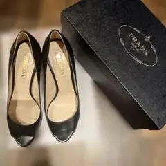 PRADA ブラック オープントゥパンプス