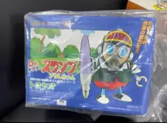 新品　最終値下げ　ドクター　スランプ　トリヤマロボ　合金　シリーズ Dr.スランプ、アラレちゃんと原作者トリヤマのフィギュア