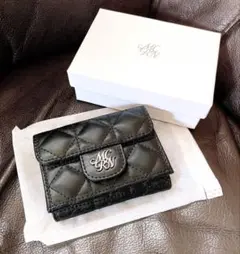 【極美品】michellMacaron ノベルティキルティングミニウォレット