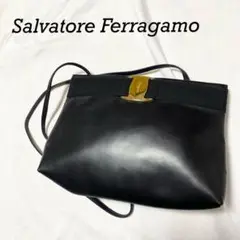 美品✨ サルヴァトーレフェラガモ ヴァラ ショルダーバッグ ブラック
