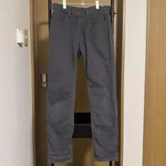 UNIQLO ウルトラストレッチカラージーンズ Mサイズ