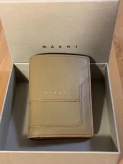 マルニ MARNI 二つ折り財布 折りたたみ財布
