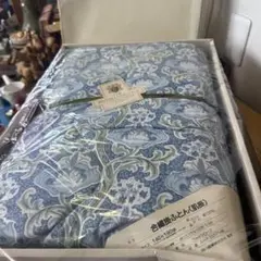 青色花柄布団 140×190cm 西川