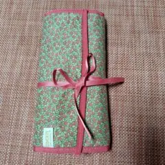 【新品未使用】LIBERTY OF LONDONマルチケース
