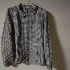 アコーレブラウス