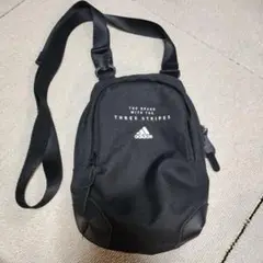 adidas ショルダーバッグ 黒