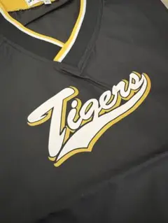 阪神タイガース「ナイロンジャージ」