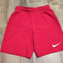 Nike 赤 サッカーハーフパンツ 130-140cm キッズ ジュニア 子供