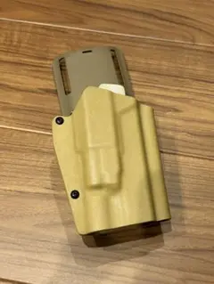 グロック17 シュアファイアX300 ゴールド ホルスター ベルトクリップ式