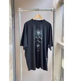 【送料無料】VETEMENTS ヴェトモン ブラックTシャツ