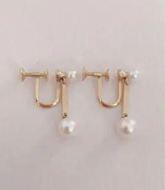 Item thumbnail for item 1b5547b7-e7f7-49b2-a08b-10931d02ba5b