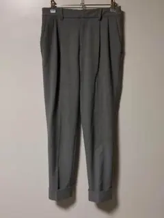 シップス　グレー プリーツ付き スラックス