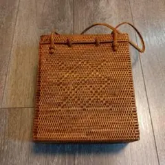 アタバック　四角　バリお土産