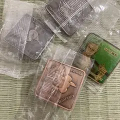 ワンピース くら寿司　ピンバッヂ