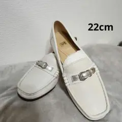 【極美品✨】ローファーing　白22cm EE