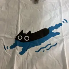 泳ぐ猫　かわいいTシャツ　M
