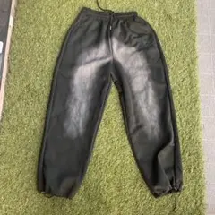 なおちやん様トップハウス　スウェットパンツ　ブラック　ブリーチ加工