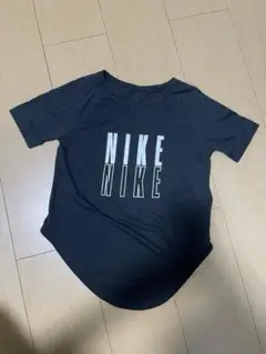 NIKE Tシャツ ブラック　XS 130