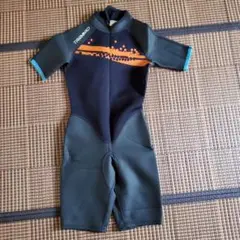 TRIBORD 半袖ショート丈ウェットスーツ　キッズ