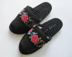 Item thumbnail for item 05250cf8-a8a8-482b-bc12-48a3f074ac5e