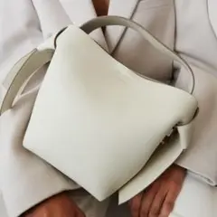 【新品タグ付】AcneStudiosムスビミニWhite/Sand Beige