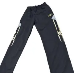 Item thumbnail for item 81b6899e-a4e1-4cee-92d1-2990e881e17b