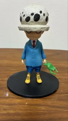 ワンピースフィギュア　幼少期ロー