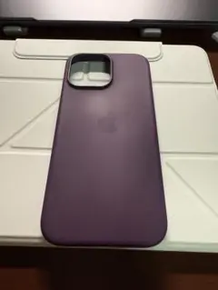 iPhone 16 Pro Maxシリコーンケース プラム