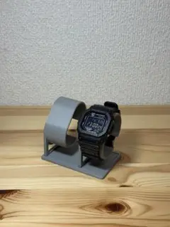 プラスチック製時計スタンド 2個