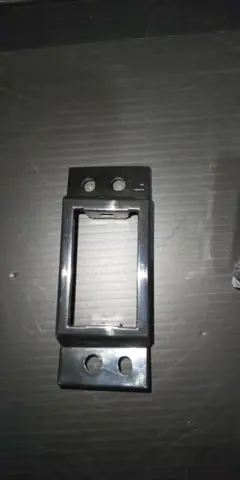 スイッチ取り付けカバー