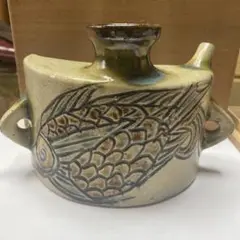 【美品　人間国宝　金城次郎作品】沖縄 魚彫刻 陶器器 木箱付き