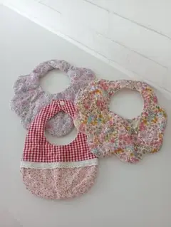 ハンドメイド　スタイ3点