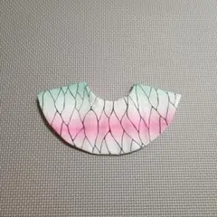 ハンドメイド　網目模様まんまるスタイ