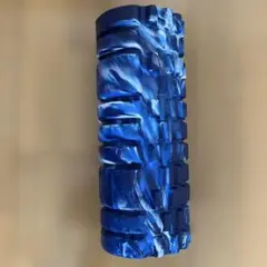 青い筋膜ローラー 波状デザイン