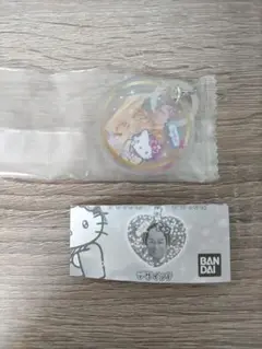 マツケンサンバ×ハローキティ　ふらっとめじるしアクセサリー デザインE