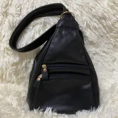 本革 2wayブラック ゴールド ファスナー１つでショルダー とリュック