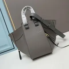 グレー レザー ショルダーバッグ