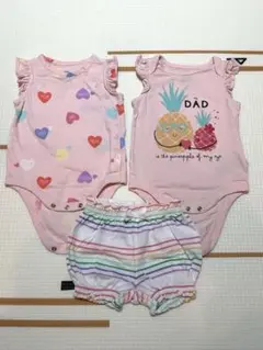 《babygap》ボディスーツ・ショートパンツセット