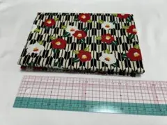 104.シーチング＊生地＊和柄＊椿＊矢絣＊黒＊100×50cm