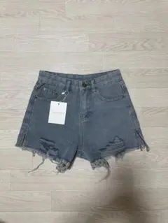 Item thumbnail for item b8bbc3f9-37a8-449a-8feb-2928db0279e7