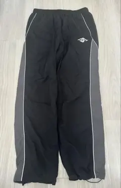 UMBRO×BAYFLOW】オリジナルロゴナイロンパンツ