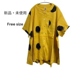 【新品・未使用】カットソー　半袖　きいろ×黒　水玉　円　Free size