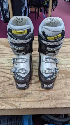 24-24.5 SALOMON ALU DIVINE