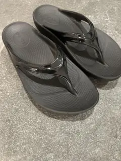 OOFOS ウーフォス OOlala リカバリーサンダル　ブラック