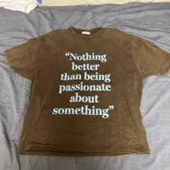 ブラウン Tシャツ