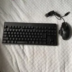 Logitech メカニカルキーボードとゲーミングマウス