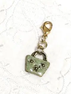 花模様のミニバッグチャーム・ハンドメイド【新品未使用】