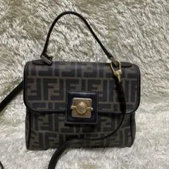 【激レア】フェンディ 2way ショルダーバッグ ズッカ かなり珍しい形です。