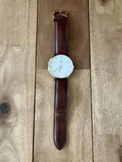 腕時計（Daniel Wellington）