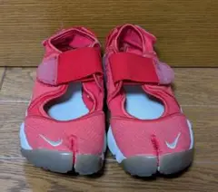 Nike エアーリフト
